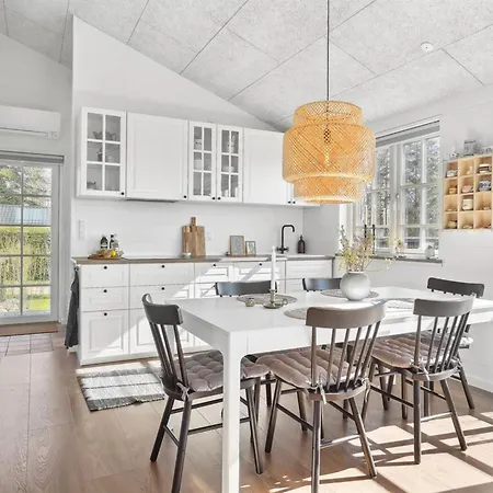 Дом отдыха Ovine - 300m From The Sea By Interhome *